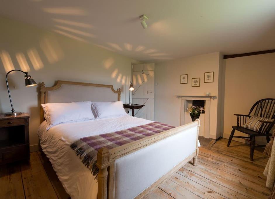 Navigation Cottage On The Historic Sea Lock Overlooking The Nature Reserve Maldon Eksteriør bilde